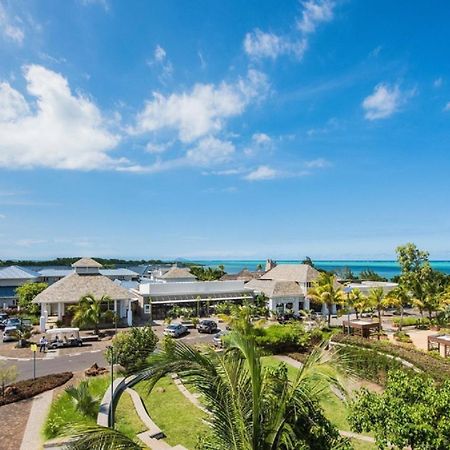 Azuri Resort -Sea View & Golf Luxury Apartment Roches Noires Bagian luar foto