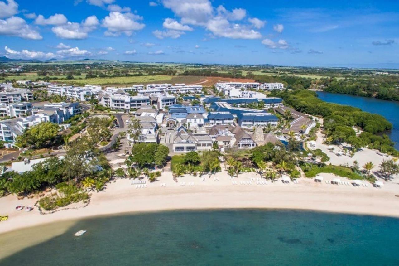 Azuri Resort -Sea View & Golf Luxury Apartment Roches Noires Bagian luar foto